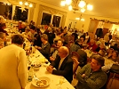 In gro&szlig;er Runde schmeckt es allen im Landgasthof in Niedergebra (Foto: R. Englert)