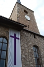 Petruskirche geschm&uuml;ckt (Foto: Sabine Wegner)