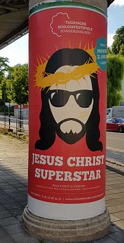 Plakats&auml;ule (Foto: W.-J. von Biela)