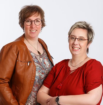 Projekt-Team: Diana Stolze (Prozessbegleitung, links) und Sandra Hesse (Ehrenamtsbegleitung, rechts) (Foto: EVKS)