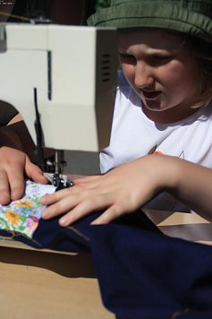 N&auml;hkind (Foto: Neitzke)