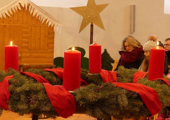 Andacht zur Er&ouml;ffnung des Weihnachtsmarktes in Niedergebra (Foto: R. Englert)