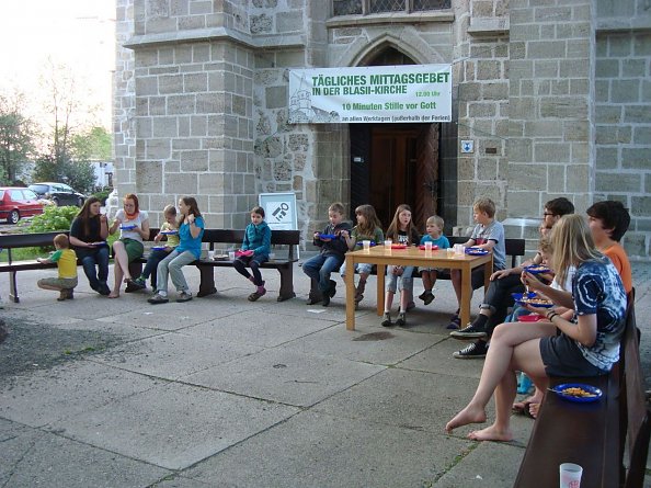 Oster&uuml;bernachtung Abendessen (Foto: Frank Tuschy)