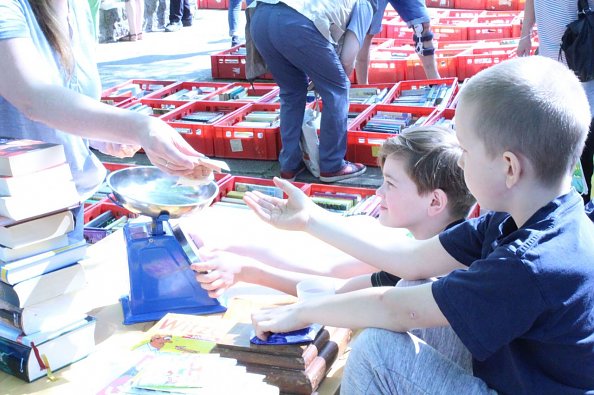 kassierende Kinder (Foto: Seidenst&uuml;cker)