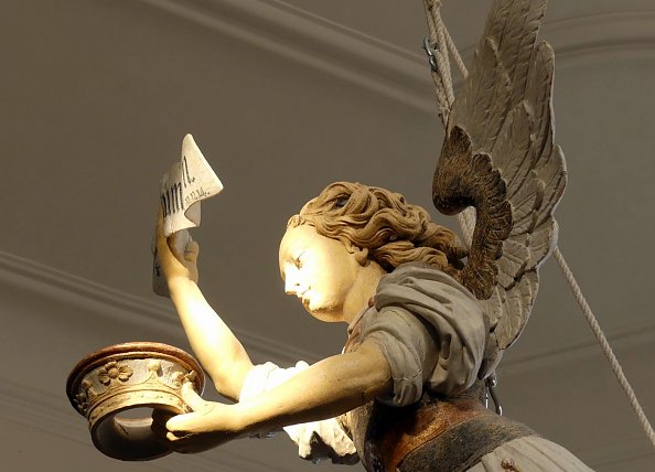 Sogar der Taufengel zeigt sein sonnigstes L&auml;cheln (Foto: R. Englert)