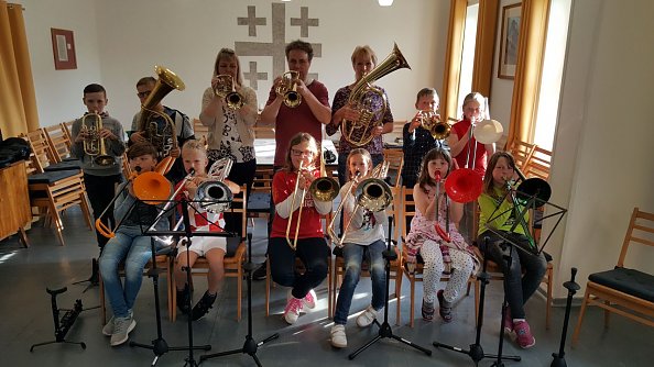 Jungbl&auml;ser Gro&szlig;bodungen Mai 2019, 1 (Foto: Mirijam Leha)