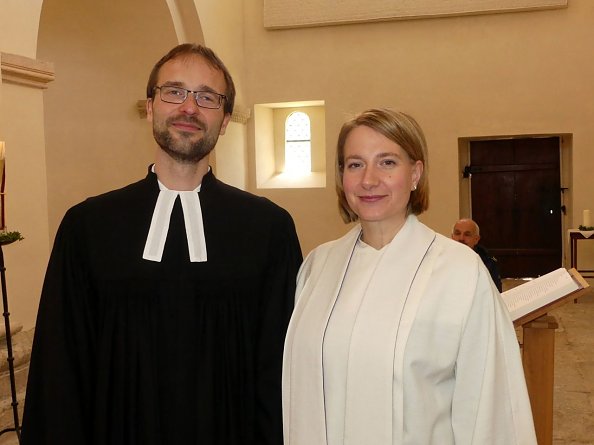 Pfarrehepaar Steinke in M&uuml;nchenlohra (Foto: Regina Englert)