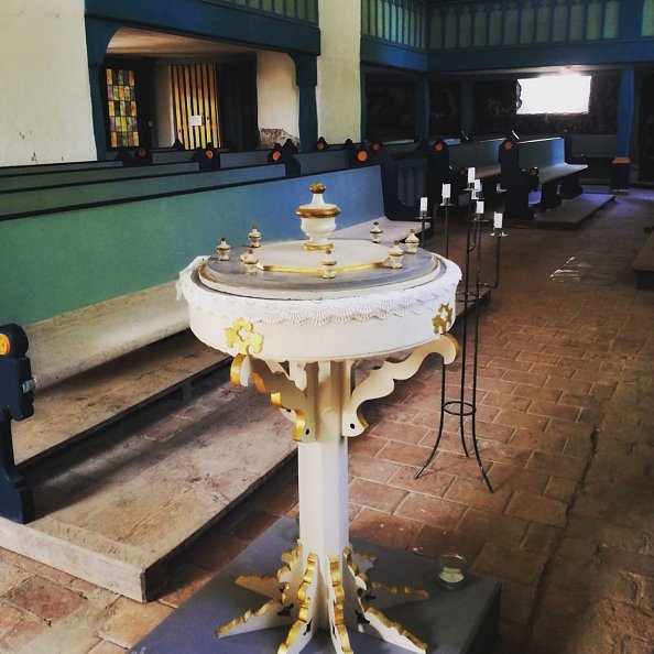 Taufbecken der Kirche St. Johannis zu Woffleben (Foto: Franca Wenderoth)