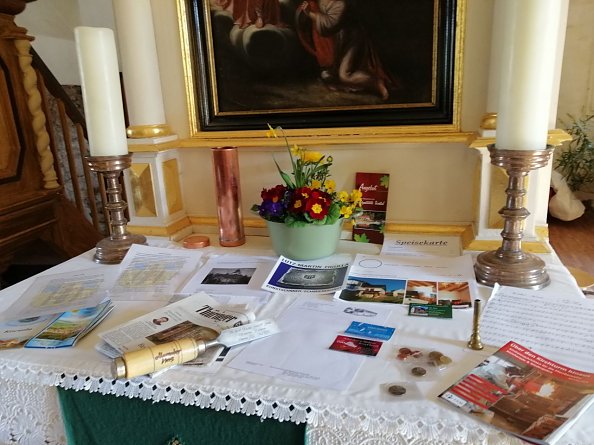 Die F&uuml;llung des Knopfes (Foto: Hesse-Engel)