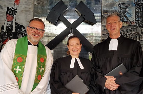 Pfarrer Steffen Riechelmann, Pfarrerin Annegret Steinke und Pr&auml;dikant Dr. Christoph Maletz (Foto: Regina Englert)