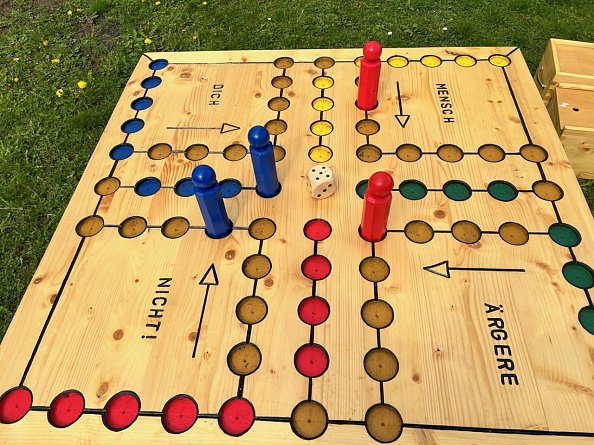 Mensch-&auml;rgere-dich-nicht in Urbach (Foto: M. Volkmann)