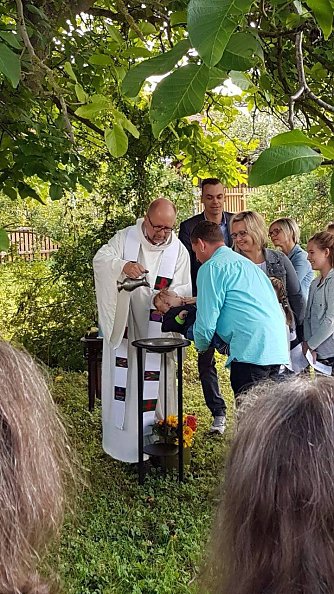Taufe in Niedergebra (Foto: Pfarramt Niedergebra)