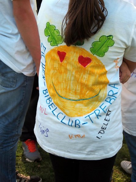 Kreative Mannschafts-T-Shirts gingen an den Start (Foto: R. Englert)